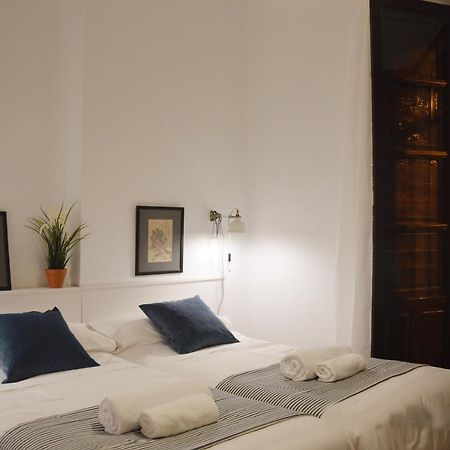 Apartamento Colon 32 Севиля Екстериор снимка