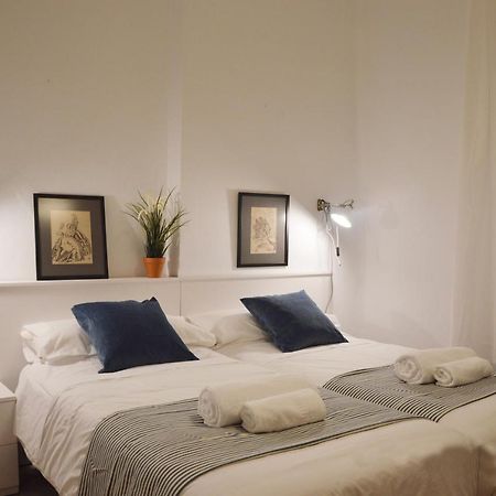Apartamento Colon 32 Севиля Екстериор снимка