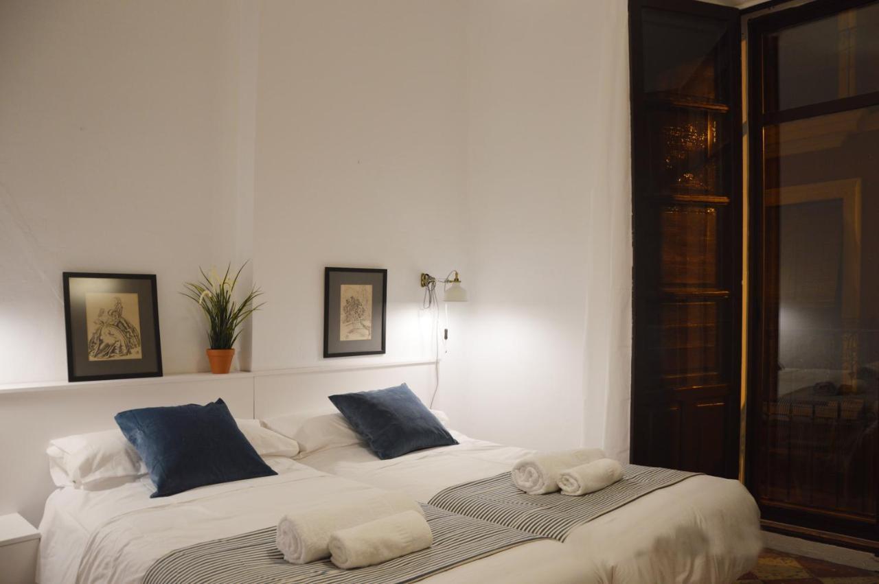 Apartamento Colon 32 Севиля Екстериор снимка